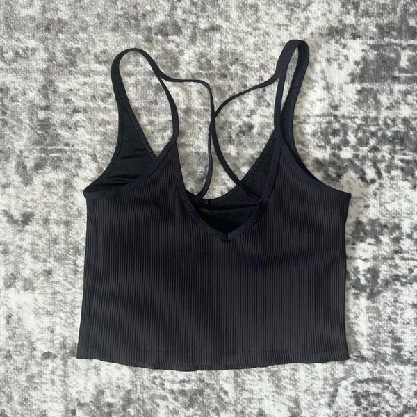 Vuori Rib Crop Tank Top - Image 2