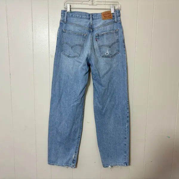 Levi’s ‘94 Baggy Jeans Women’s Size 27 High Rise Light Wash Distressed Straight - Image 8