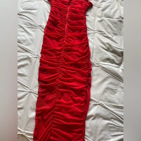 ⚠️SOLD⚠️Maxi bodycon red dress Size XS - Image 2