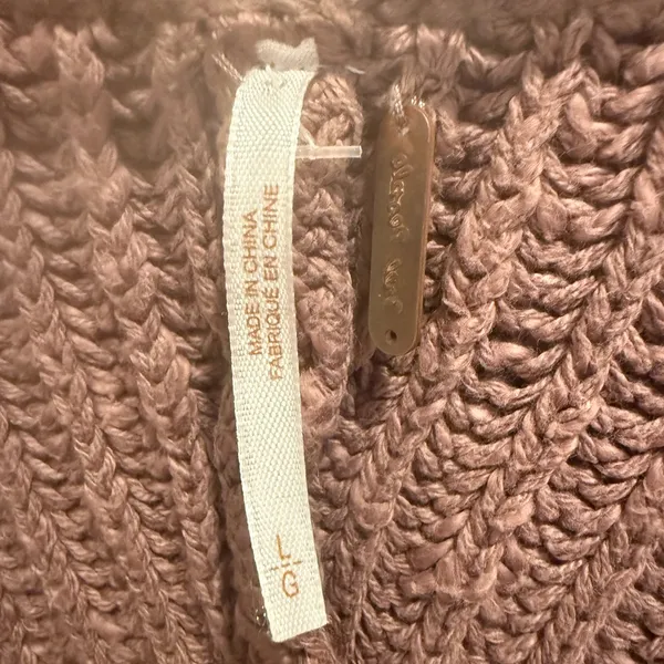 FREE‎ PEOPLE Sunset V-neck Sweater in Brown Chucky Knit Oversized Ribbed Knit - Image 4