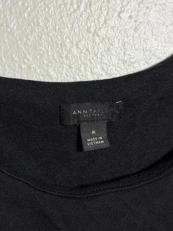 Ann Taylor Factory Women Minimalist Neutral Black Ruffle Sleeve Tank Top size M‎ - Image 6