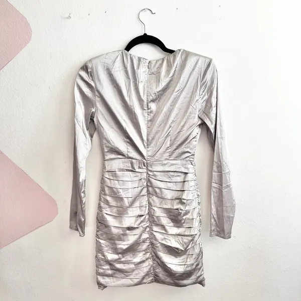 Revolve Silver Satin Mini Dress Sz XS‎ Party Cocktail Cut Out - Image 3