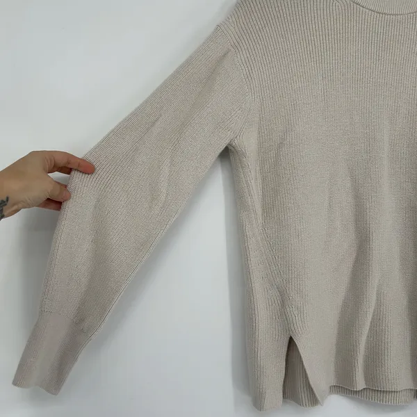 LULULEMON Merino Wool-Blend Ribbed Crew Neck Sweater Womens 4 Athleisure Comfort - Image 2