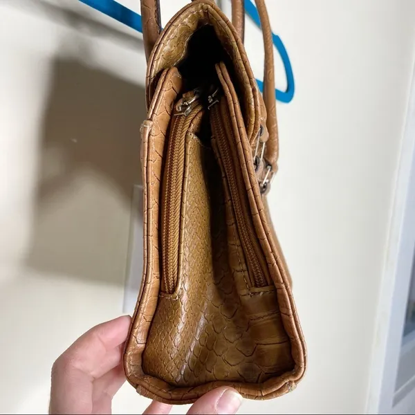 Liz Claiborne Brown Faux Leather Reptile Print Expanding Purse Bag - Image 4