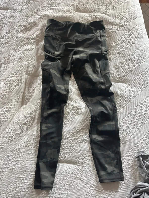 Athleta Olive Camo High-Waist Performance Leggings - Image 4