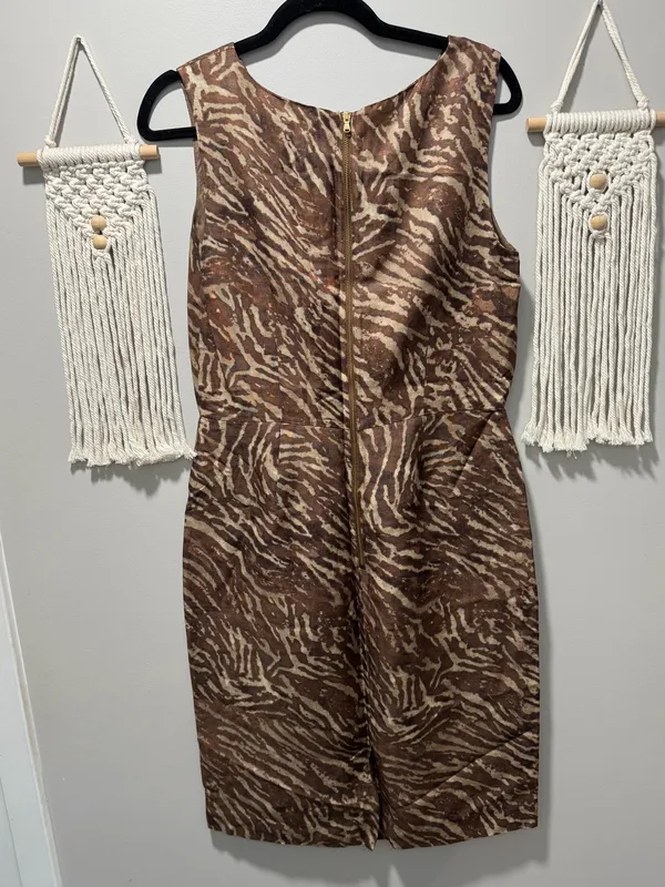 NWOT Banana Republic Brown Zebra V Neck Dress - Image 8