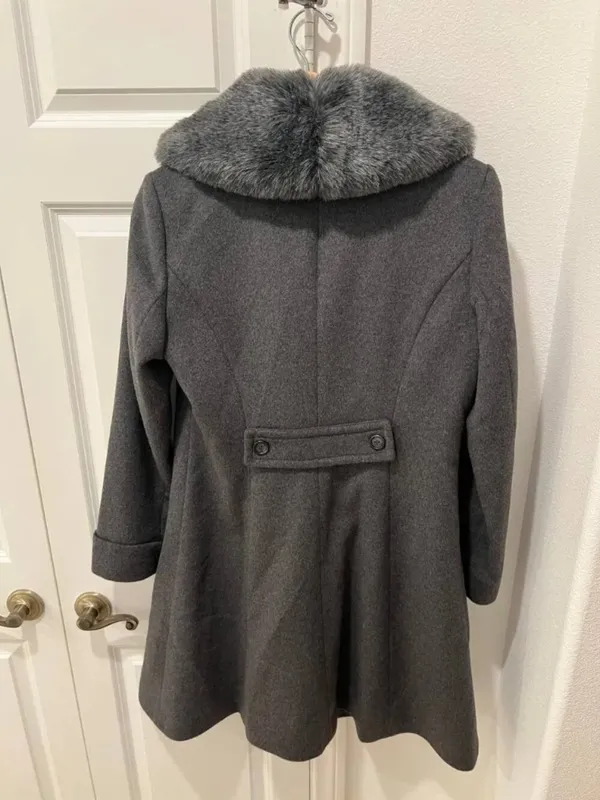Lauren Ralph Lauren Women’s Faux- Fur Trim Grey Walker Coat - Image 3
