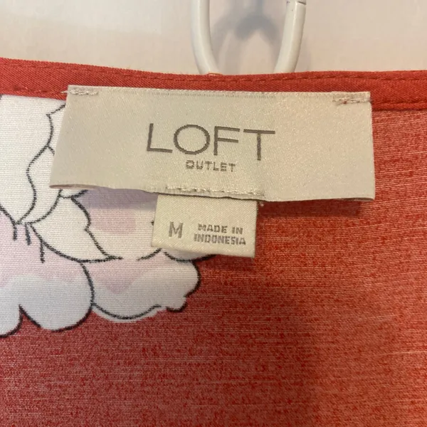 Loft Red Floral Tie Short Sleeves Waist Crossover V-Neck Blouse Top Medium - Image 3