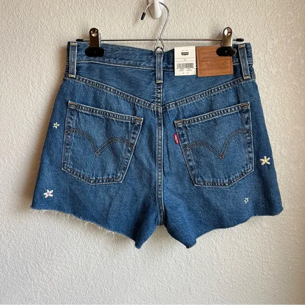 Levi’s Ribcage Medium Wash High Rise Embroidered Cutoff Denim Shorts - Image 6