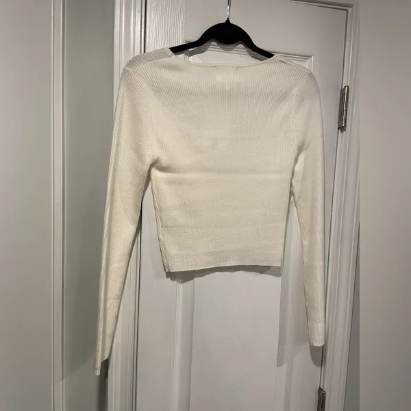 NWT Willow & Wind Size M Cream Long Sleeve Ribbed Knit Top Pink Satin Bow Detail - Image 7