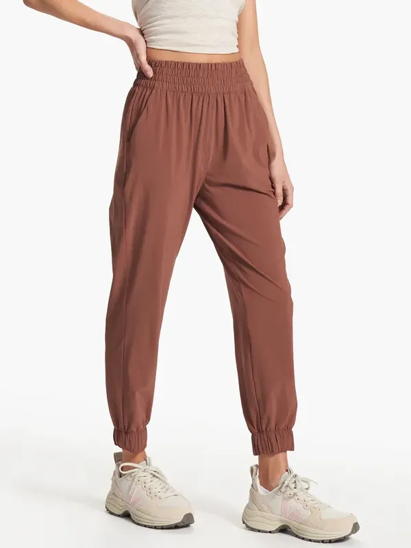 Vuori Women's Villa Jogger Pants in Hazelnut Size S - Image 3
