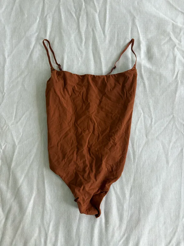 SKIMS Bodysuit Seamless - Image 3