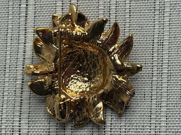 Sunflower with Bee Brooch Gold - Image 2
