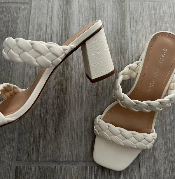 Sincerely Jules White/Ivory Block Sandals In Size 7 - Image 3