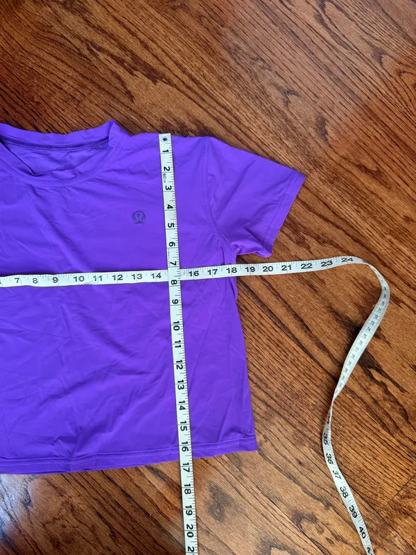 Lululemon Crewneck tee shirt  - Image 3