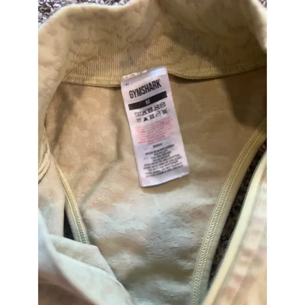 Gymshark Adapt Animal Seamless 1/2 Zip Crop Top Yellow Sage Medium - Image 3