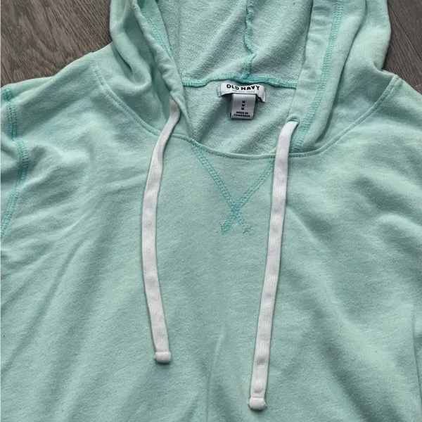 Women’s Medium Old Navy Light Green Lightweight Hoodie Hooded Sweatshirt - Image 2