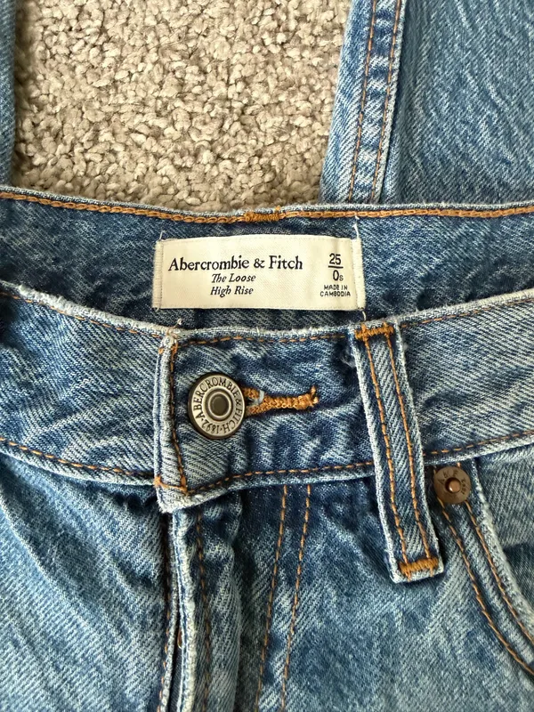 Abercrombie Jeans - Image 4