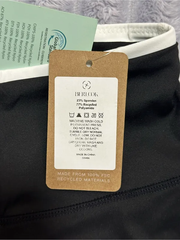 BERLCOK Black High-Waisted Leggings with White Trim — Size S — NWT - Image 9