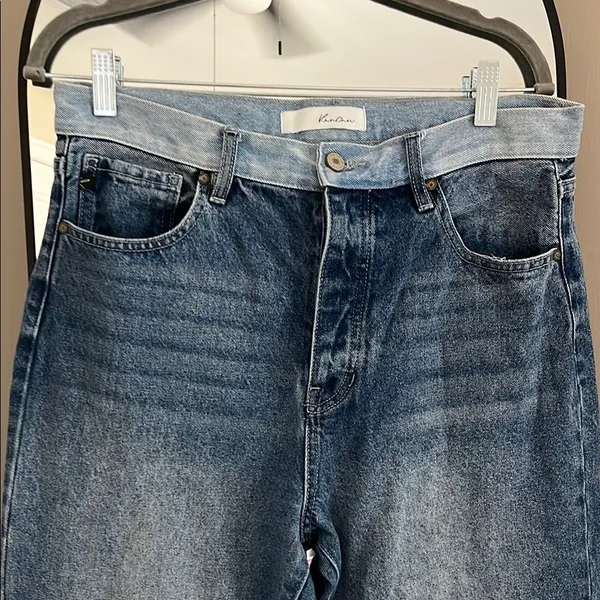 KanCan Blue Straight Leg Jeans with Striking Two-Tone Design - Image 2