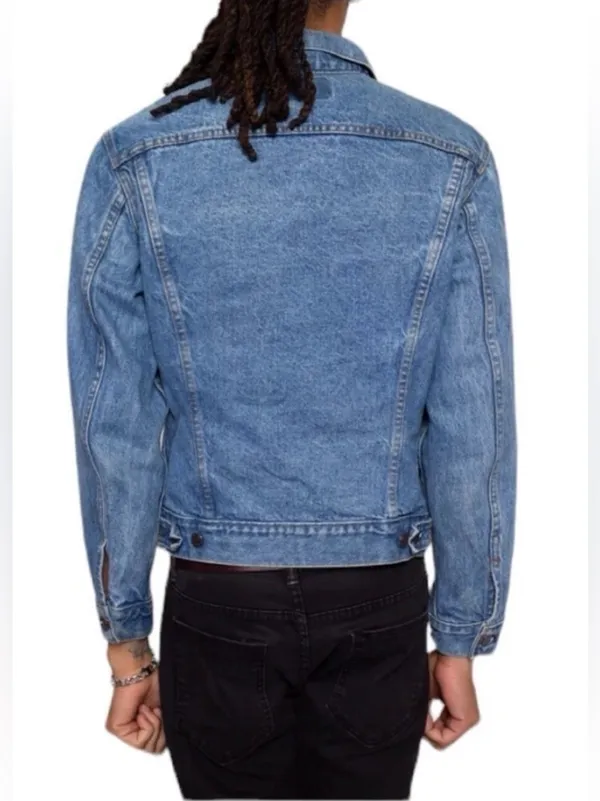 Levi's Original Trucker Jacket 
Medium Wash size Small - Image 3