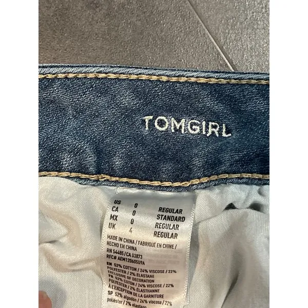 American Eagle Outfitters Distressed Jeans Super‎ Stretch Light Wash Denim B-901 - Image 4
