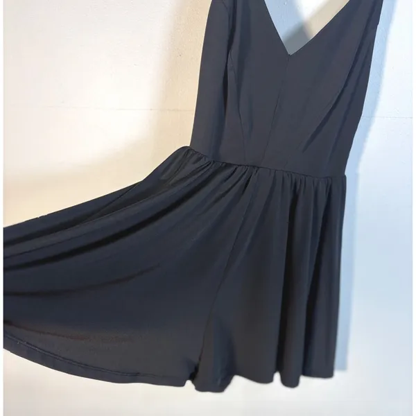 Silence + Noise Tennis‎ Dress/Romper XS Black Excellent V-Neck Adjustable Straps - Image 6
