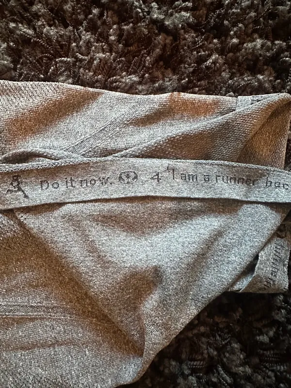 Lululemon Short Sleeve T-Shirt - Image 4