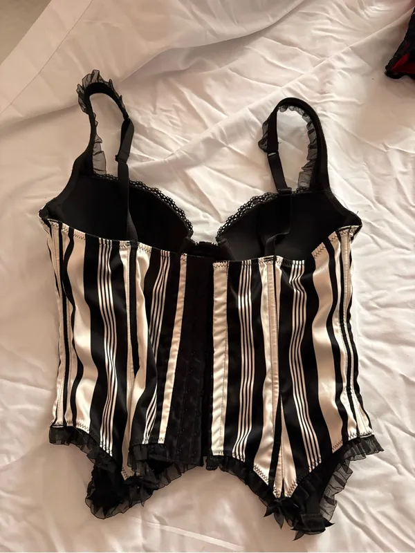 Chantal Thomass rare 4 piece set Black - Image 5