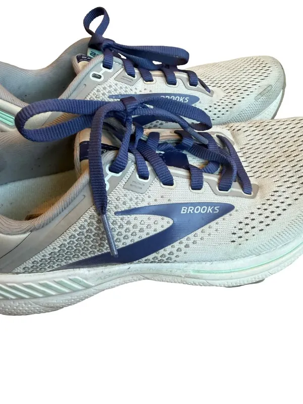 Brooks Adrenaline GTS 22 Lace-Up Running Shoes Active Athletic Size 6.5 Women's - Image 3