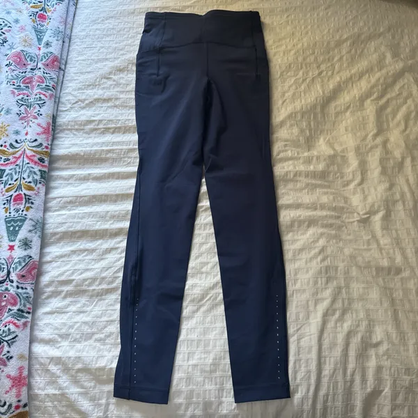 Lululemon Wonder Train Leggings Blue 28’’ - Image 2