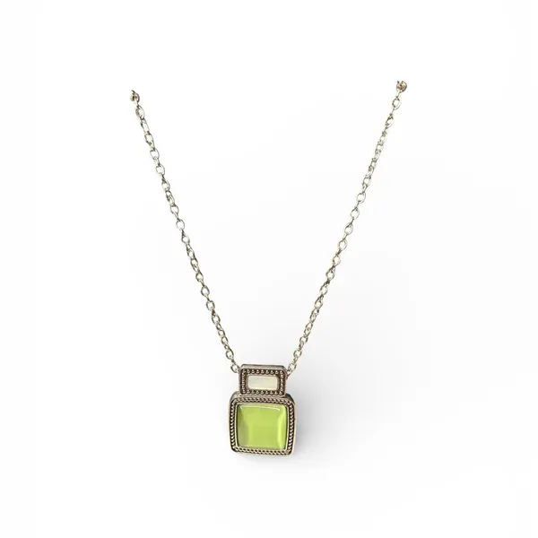 Elegant Silver Necklace with Green Pendant - Image 3