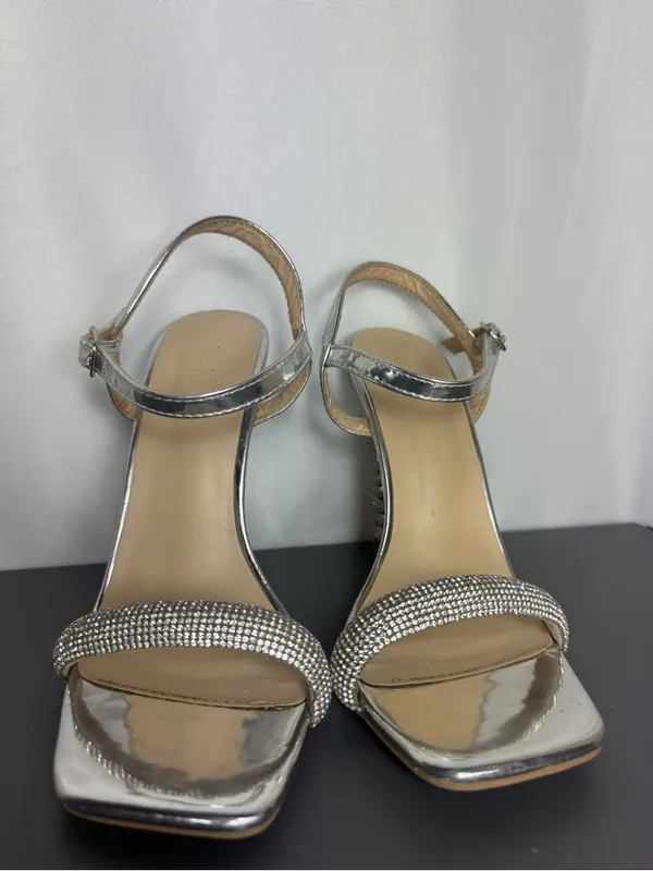 Charlotte Russe Y2K style party disco Silver Embellished stiletto Heels size 6 - Image 2