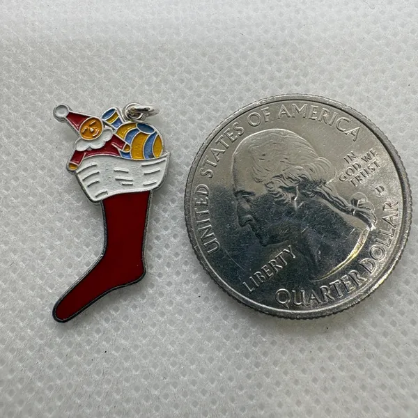 Vintage Wells Sterling Silver Enamel Christmas Stocking Charm Pendant 1.98g‎ - Image 4