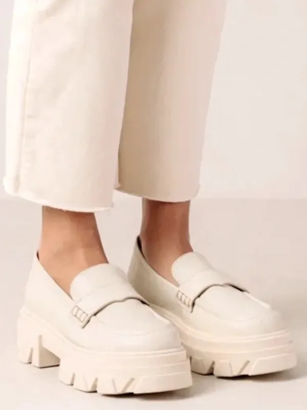 EUC ALOHAS Leather Trailblazer Platform Loafers Cream Size 6.5 - Image 4