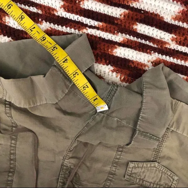 Khaki Army Green Sporty Preppy Utility Carpenter Cargo Cuffed Shorts Golf Tennis Country Club Cotton Drawstring Waist Hiking Camping Glamping Adventure Explorer Summer Beach Streetwear Vintage 2000s Y2K Grunge Old Money Quiet Luxury Micro Mini 100% Cotton Sz 10 - Measurements in pics - Image 7