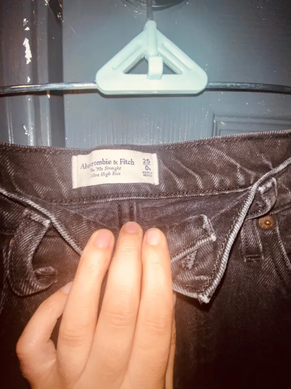 Abercrombie and fitch 90’s straight ultra high rise Jean black - Image 2