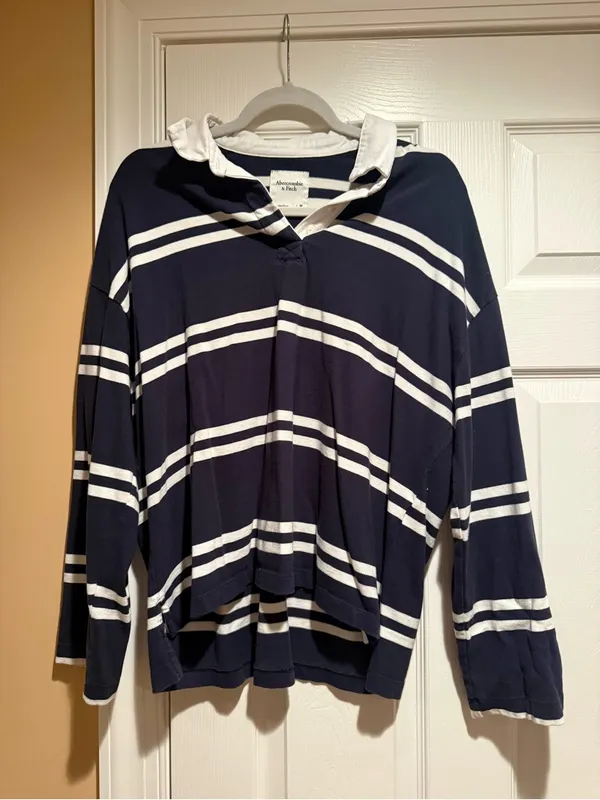 Abercrombie & Fitch contrast stripe rugby top in navy multi - Medium - Image 4