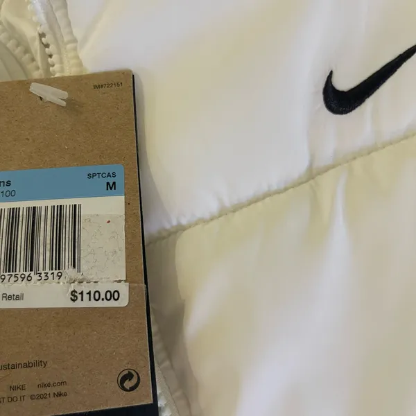 Nike Women's Sportswear Classic white Puffer Therma-FIT Loose Vest - Image 5