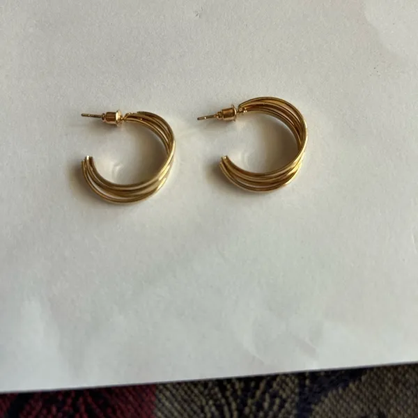 3/$20 Gold Tone Twisted Triple Circular Hoop Stud Earrings 1” Pierced - Image 2