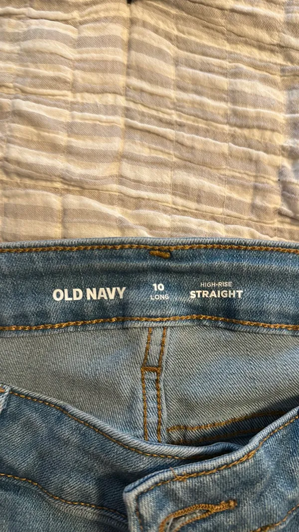 Old Navy Jeans Straight - Image 2