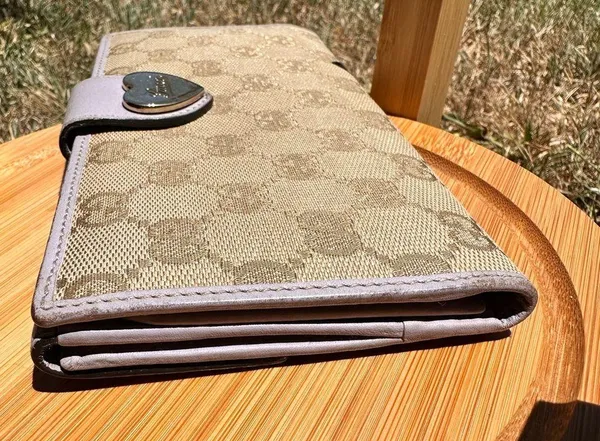 GUCCI GG Canvas Heart Continental Wallet - Image 3