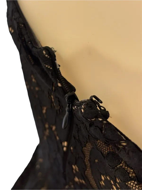 Lulus Black Lace Tiered Maxi Dress NWT XS Off-The-Shoulder V-Neck - Image 4