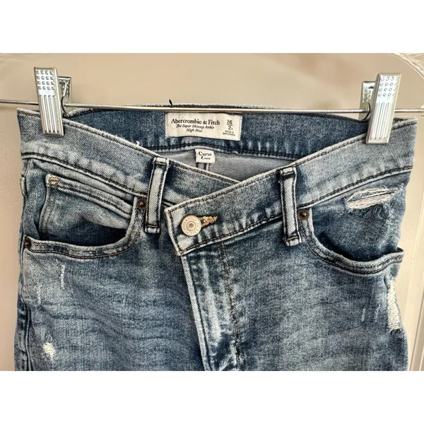 Abercrombie & Fitch Cross Band Waisted Super Skinny Ankle Women's 26 2R - Image 4