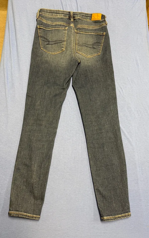 American Eagle Next Level Stretch Straight Leg Jeans Size 6 - Image 3