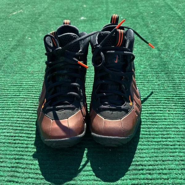 Nike Little Posite Pro GS 'Hyper Crimson' Size 4y Women’s Size 5.5 - Image 3