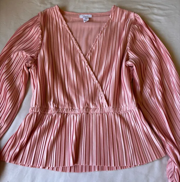 Pink blouse - Image 3