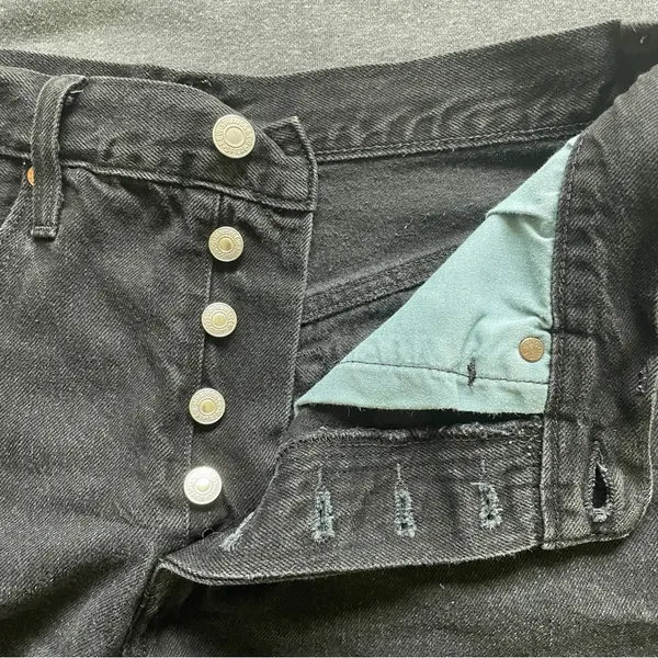 Levi's 501 High Rise Shorts 27W - Image 4