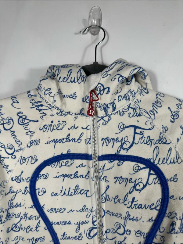 Lululemon Scuba Hoodie II 6 Manifesto Script White Blue Rare Vintage Y2K‎ - Image 4