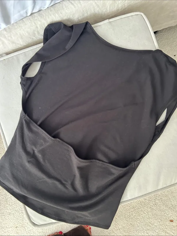 Cutest Fitted Black Sleeveless with Open Back Crop Top - Image 4